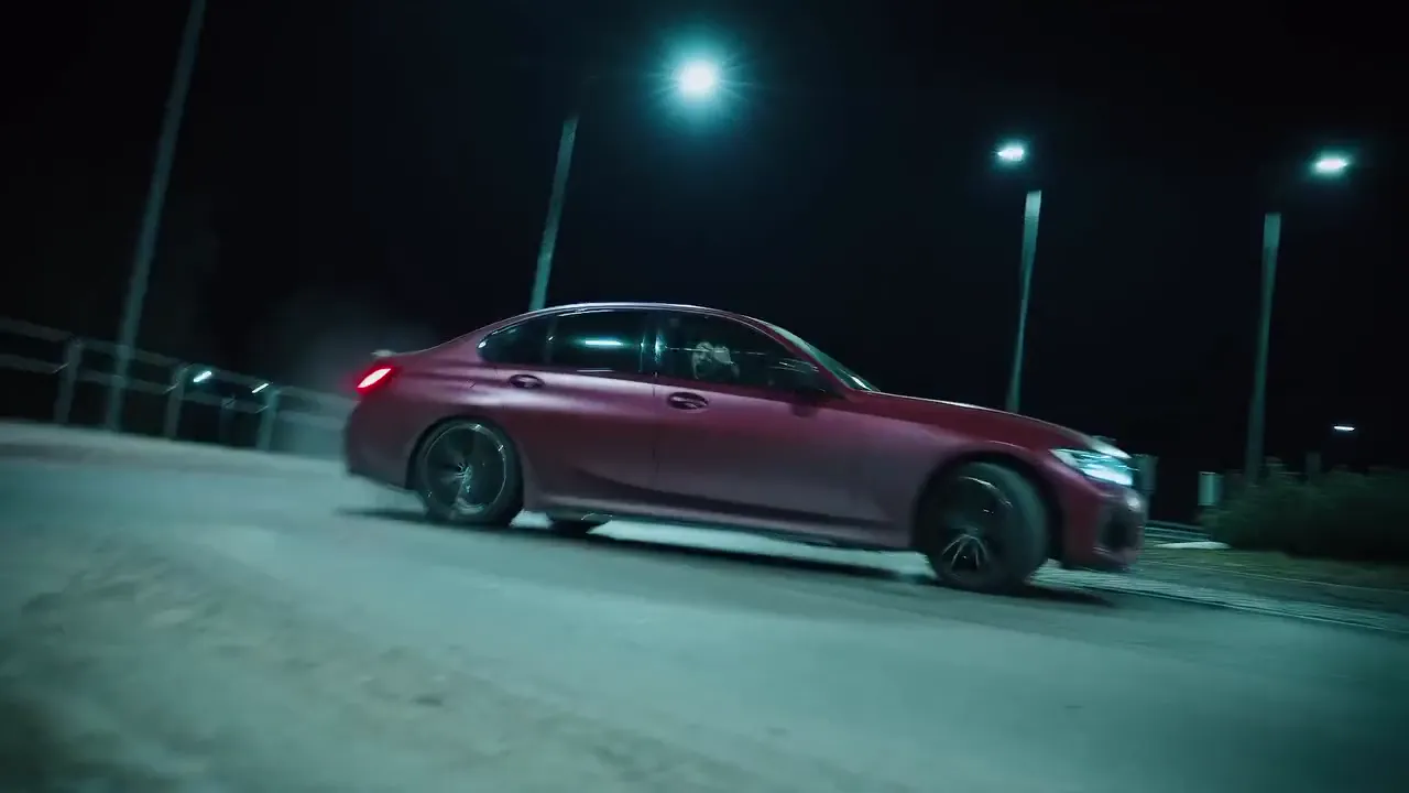 Kadras iš BMW M340i cinematic video, skirto auto mylėtojų bendruomenei, sukurto GrowlyLab